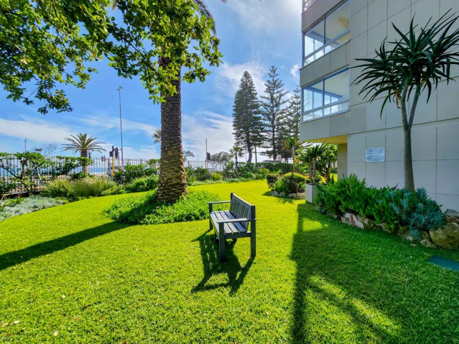 3 Bedroom Property for Sale in Sea Point Western Cape